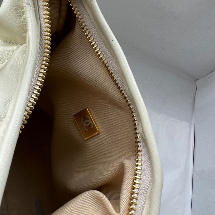 Ch**el hobo bags
